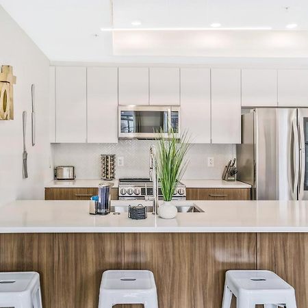Luxurious And Stylish 2 Bedroom 2 Bathroom Suite واشنطن المظهر الخارجي الصورة