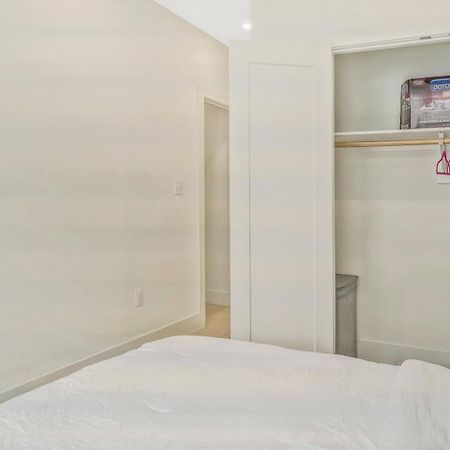 Luxurious And Stylish 2 Bedroom 2 Bathroom Suite واشنطن المظهر الخارجي الصورة