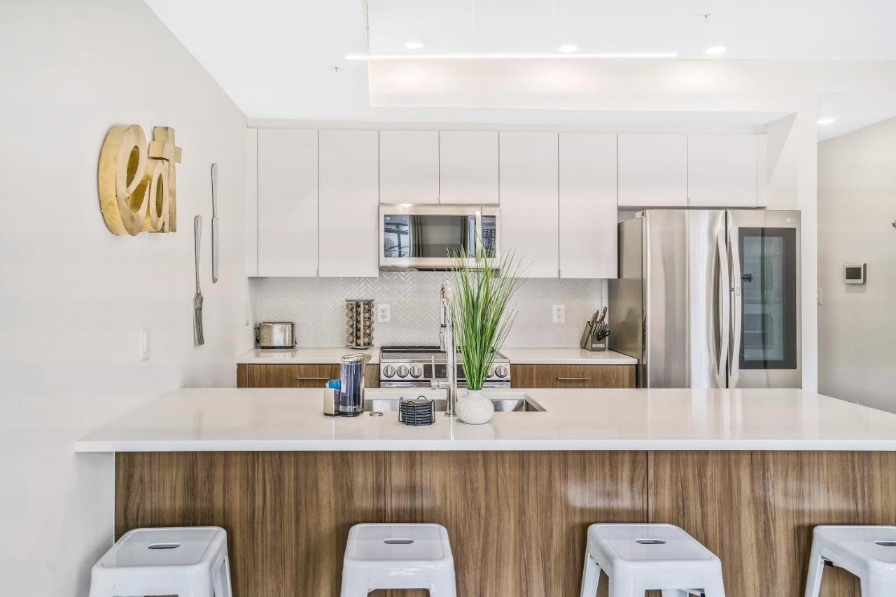 Luxurious And Stylish 2 Bedroom 2 Bathroom Suite واشنطن المظهر الخارجي الصورة