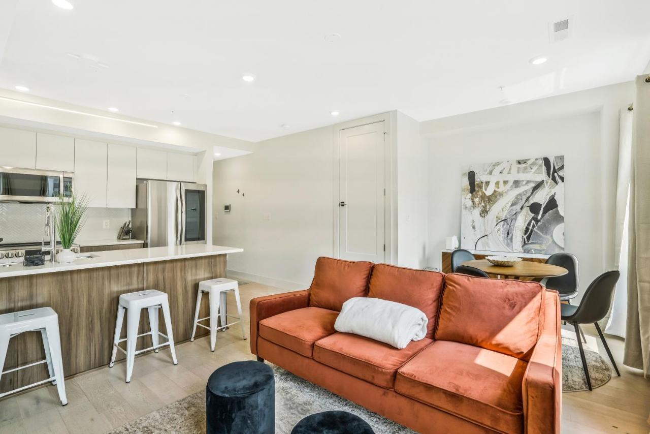 Luxurious And Stylish 2 Bedroom 2 Bathroom Suite واشنطن المظهر الخارجي الصورة