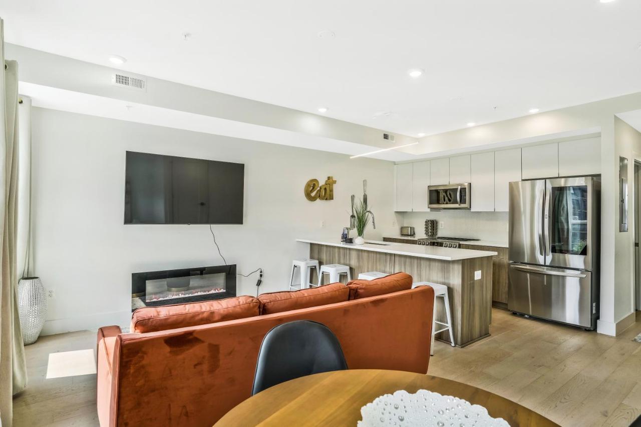 Luxurious And Stylish 2 Bedroom 2 Bathroom Suite واشنطن المظهر الخارجي الصورة
