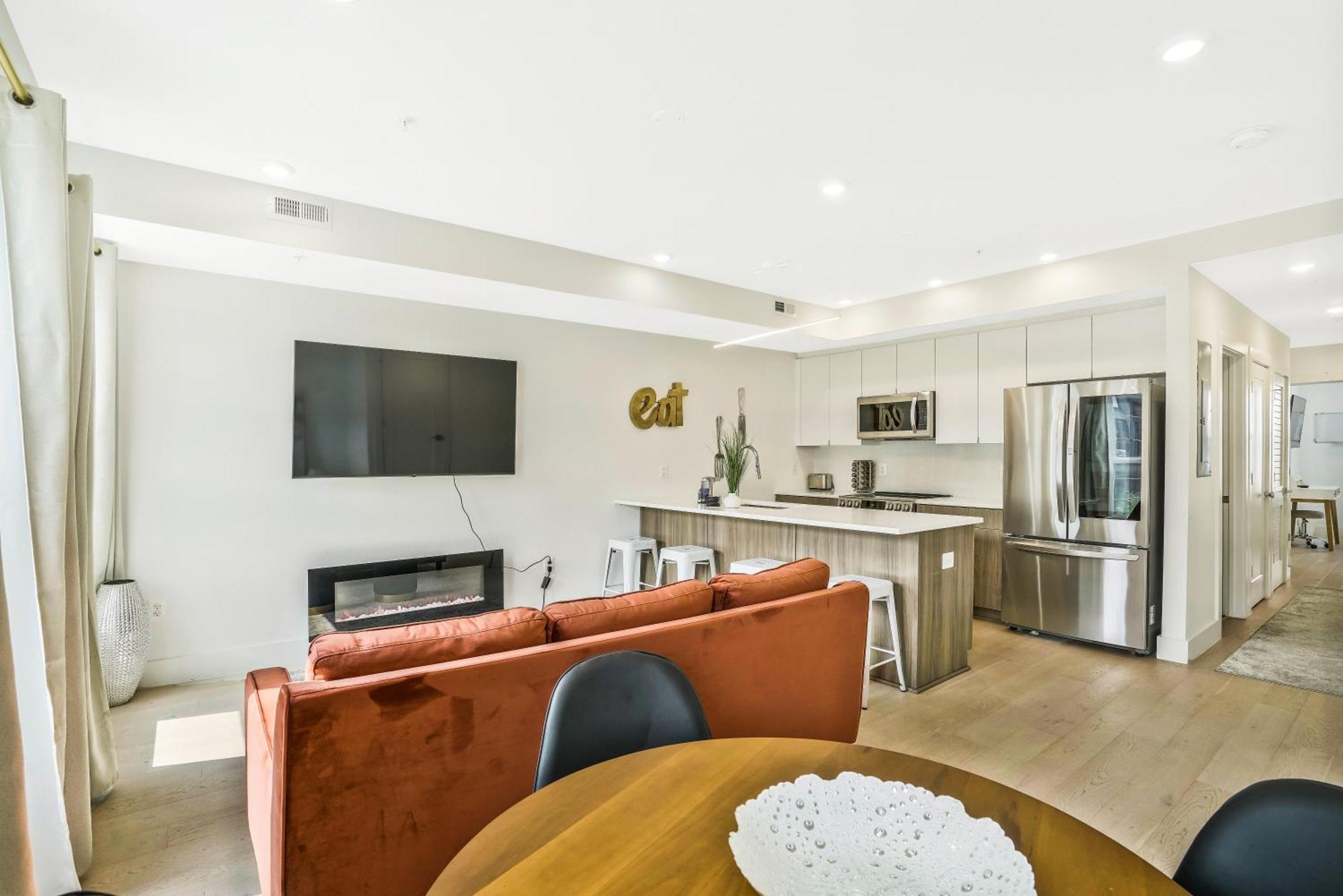 Luxurious And Stylish 2 Bedroom 2 Bathroom Suite واشنطن المظهر الخارجي الصورة