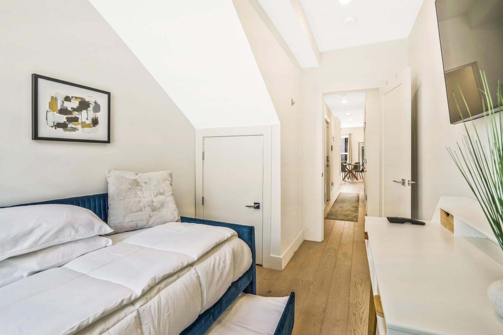 Luxurious And Stylish 2 Bedroom 2 Bathroom Suite واشنطن المظهر الخارجي الصورة